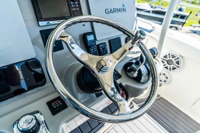 Slide: The Image of Boston Whaler Outrage 350 2015 - 16