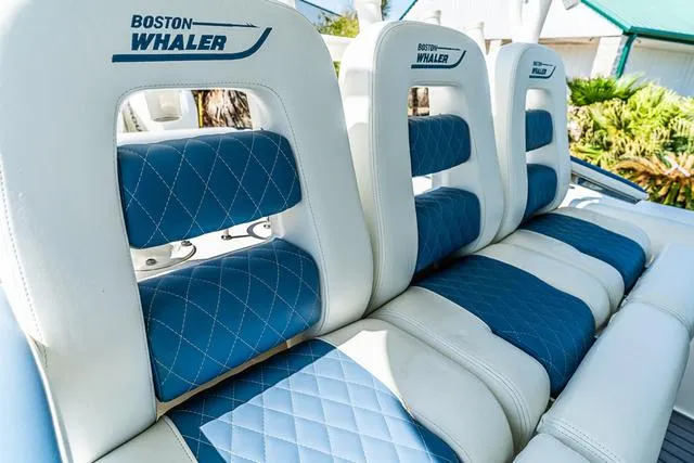 Slide: The Image of Boston Whaler Outrage 350 2015 - 29