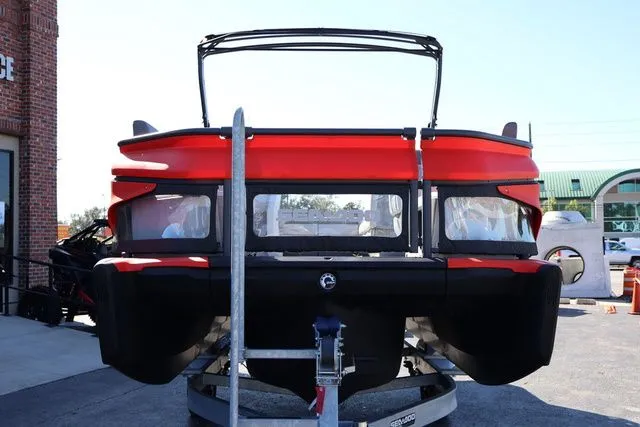 Slide: The Image of Sea-Doo Switch Cruise 21 2025 - 10