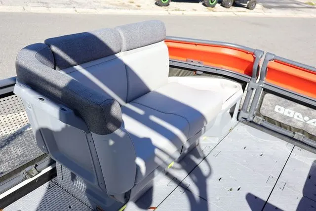 Slide: The Image of Sea-Doo Switch Cruise 21 2025 - 13