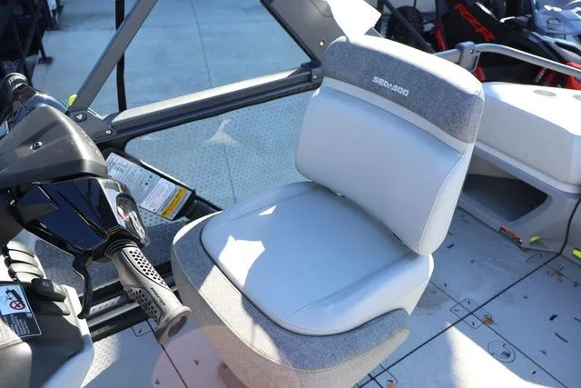 Slide: The Image of Sea-Doo Switch Cruise 21 2025 - 17