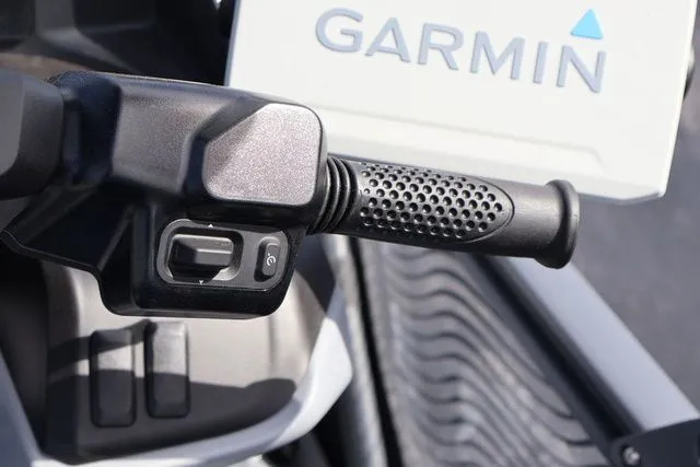 Slide: The Image of Sea-Doo Switch Cruise Limited 21 2025 - 14