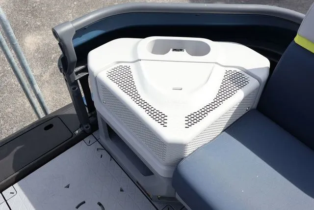 Slide: The Image of Sea-Doo Switch Cruise Limited 21 2025 - 21