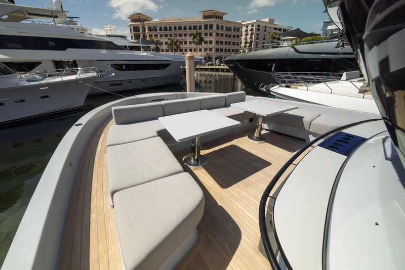 Slide: The Image of Bow Seating - 12