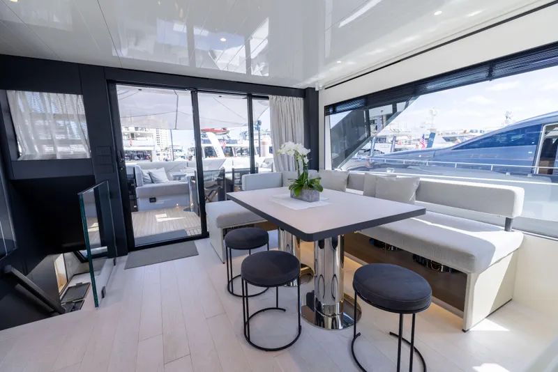 Slide: The Image of Interior Dining - 34