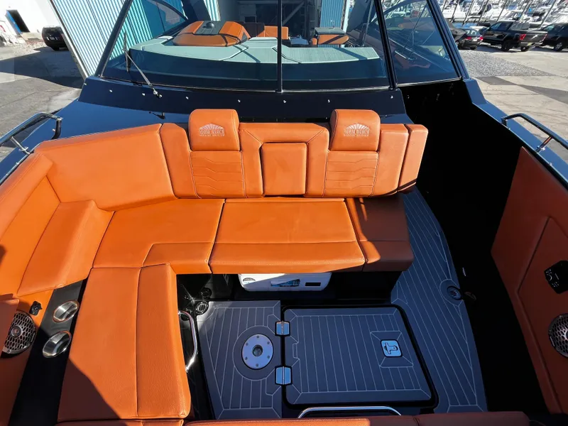 Slide: The Image of Cruisers 34 GLS 2022 - 25