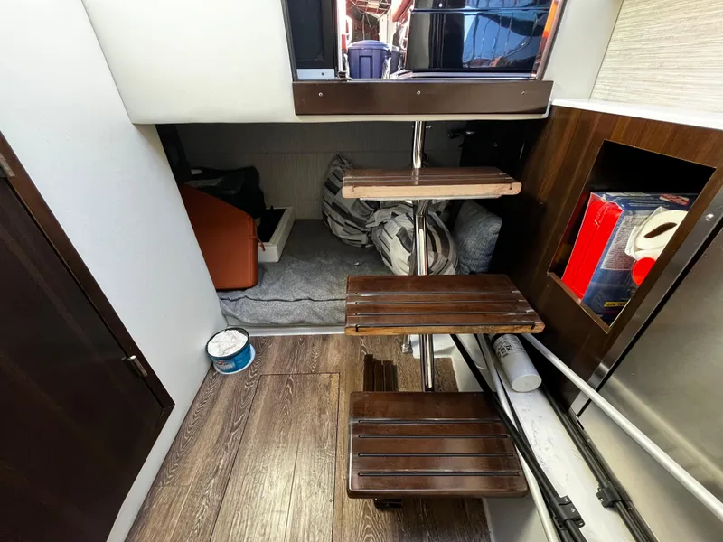 Slide: The Image of Cruisers 34 GLS 2022 - 37