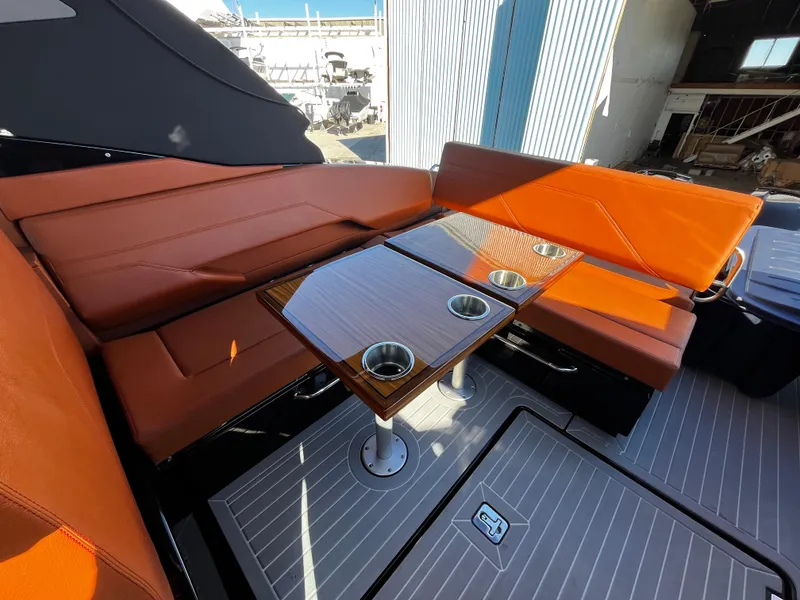 Slide: The Image of Cruisers 34 GLS 2022 - 51