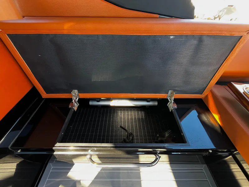 Slide: The Image of Cruisers Yachts 34 GLS 2022 - 53