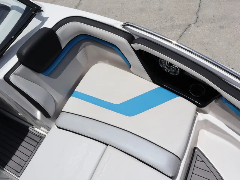 Slide: The Image of Yamaha 242X 2017 - 23