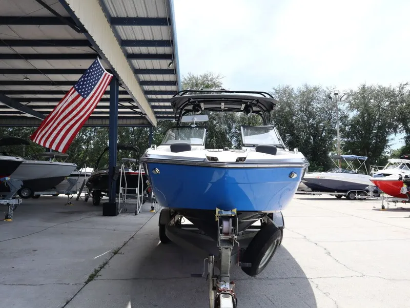 Slide: The Image of Yamaha 242X 2017 - 5