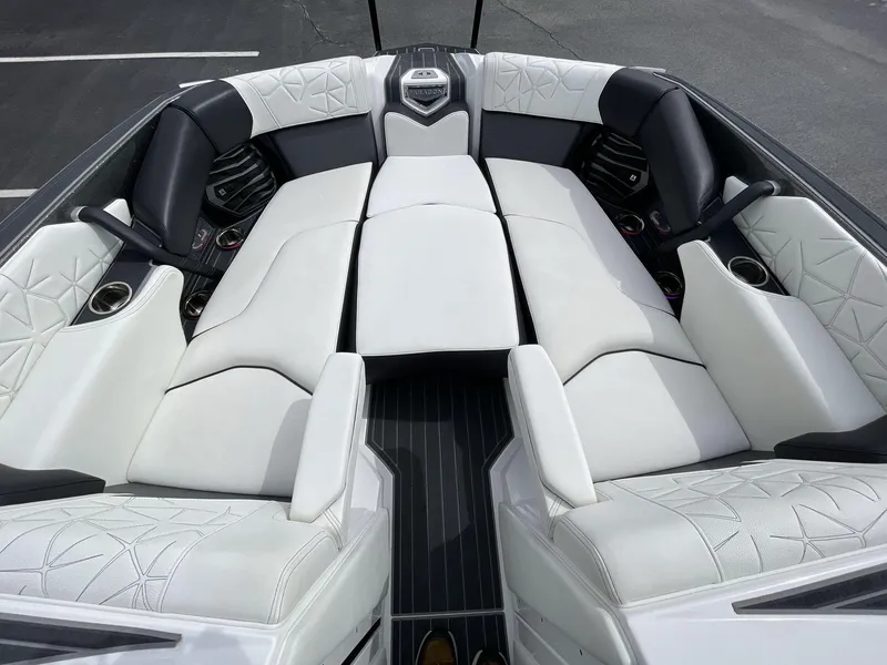 Slide: The Image of Luxurious interior of 2023 Nautique Super Air Nautique G25 Paragon boat. - 34