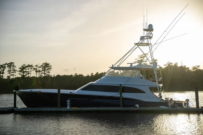 The Image of Jarrett Bay 84 2021 - 4
