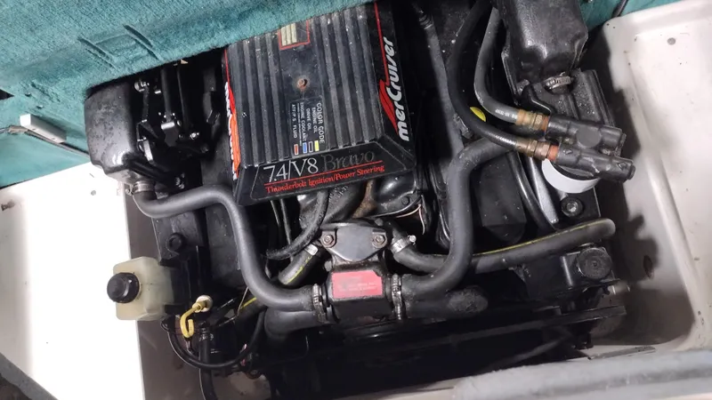 Slide: The Image of Sea Ray 240 Signature 1994 - 20