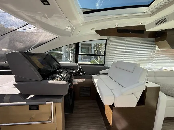 Slide: The Image of Helm Area - 15