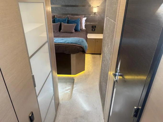 Slide: The Image of Master Cabin Entrance - 28