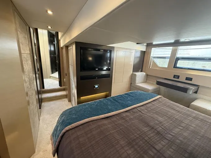 Slide: The Image of Master Cabin Entry - 35