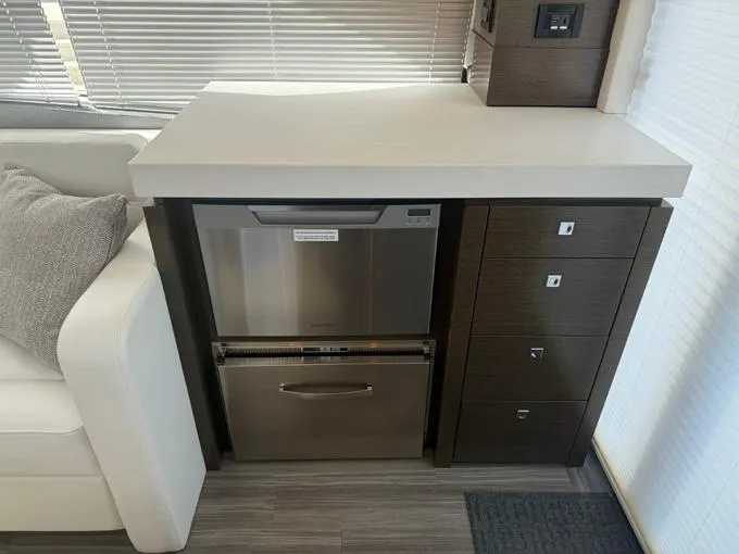 Slide: The Image of Galley to Starboard - 4