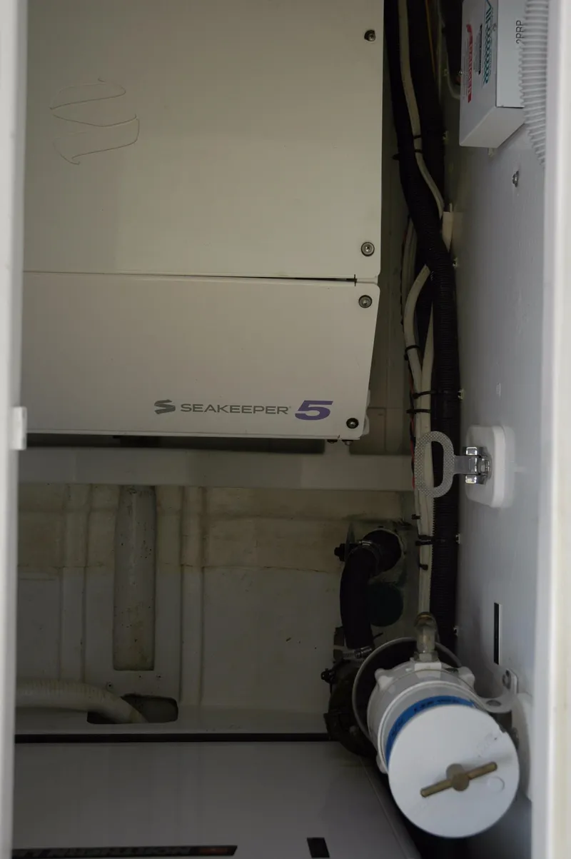 Slide: The Image of Sea Keeper 5 Gyro - 11