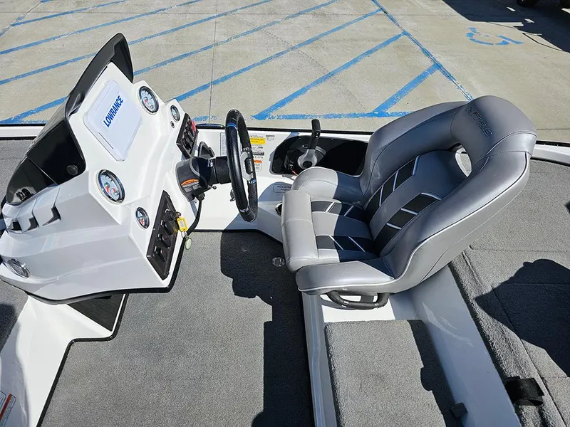 Slide: The Image of Nitro Z18 2023 - 15