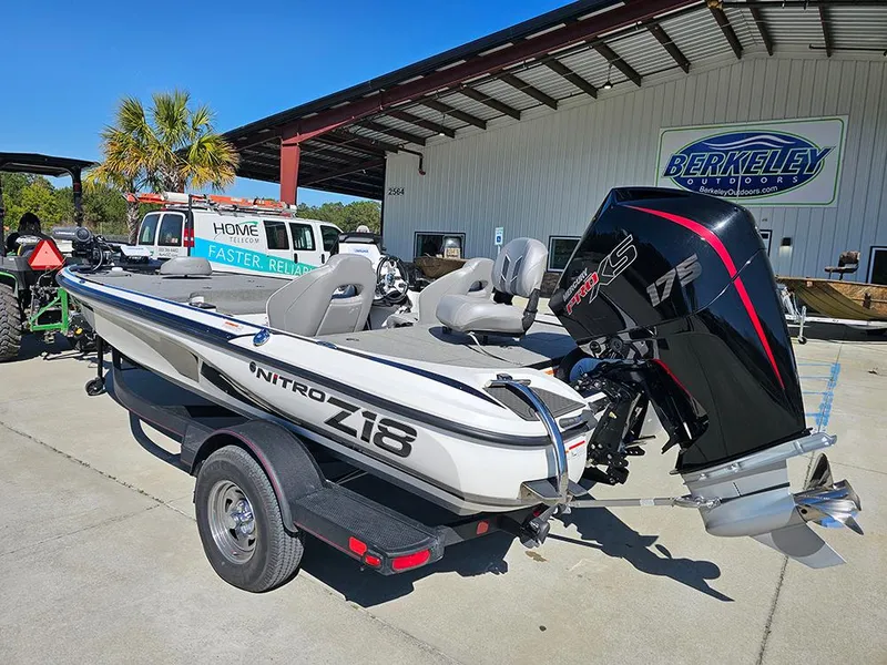 Slide: The Image of Nitro Z18 2023 - 3