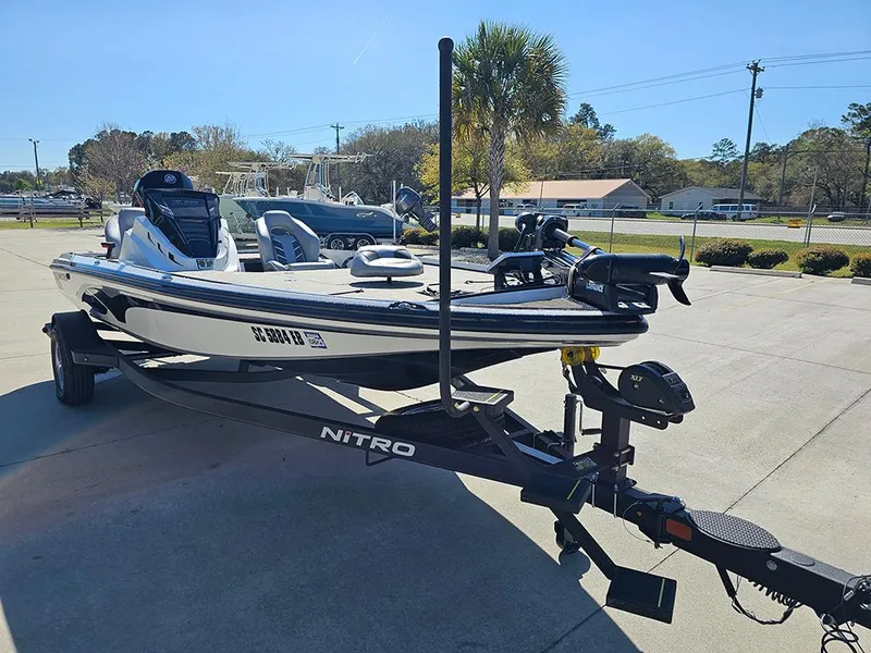 Slide: The Image of Nitro Z18 2023 - 5