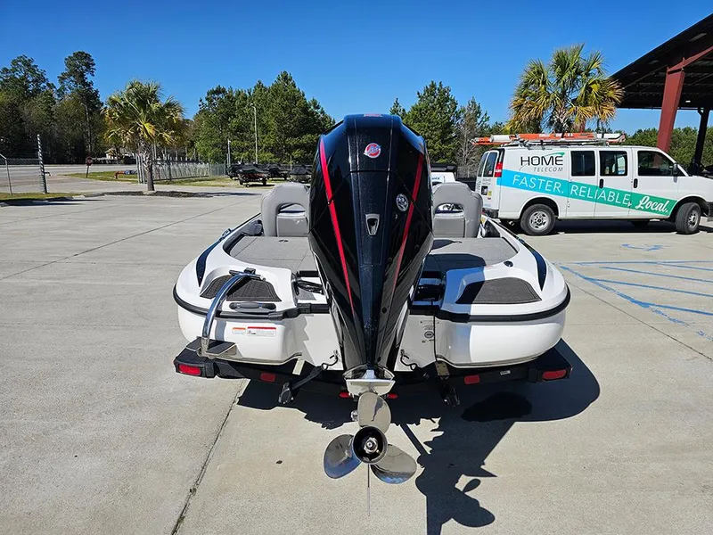 Slide: The Image of Nitro Z18 2023 - 8