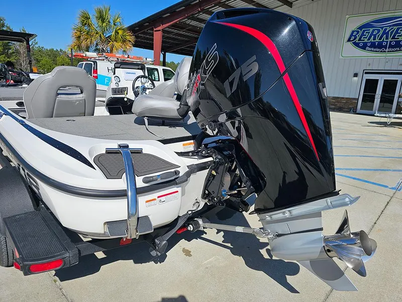 Slide: The Image of Nitro Z18 2023 - 9