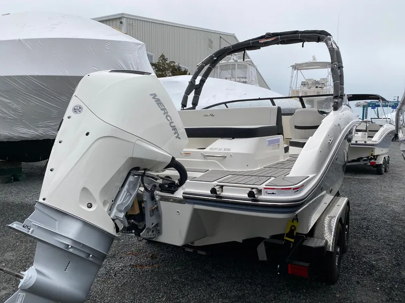 Slide: The Image of Sea Ray SPX 210 Outboard 2025 - 3
