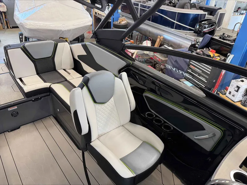 Slide: The Image of Yamaha 255XD 2021 - 12