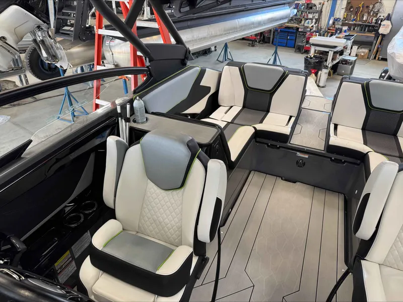 Slide: The Image of Yamaha 255XD 2021 - 13