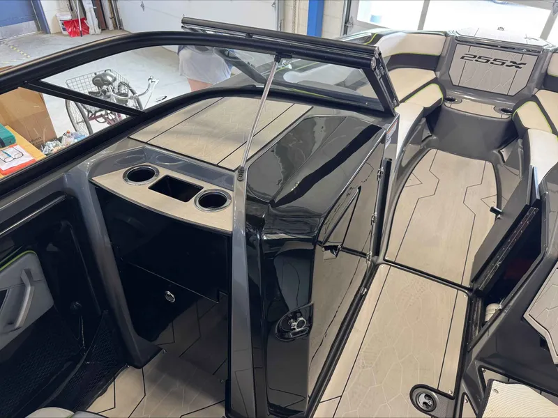 Slide: The Image of Yamaha 255XD 2021 - 14