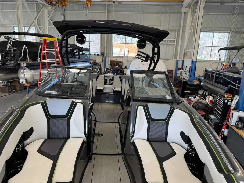 Slide: The Image of Yamaha 255XD 2021 - 16