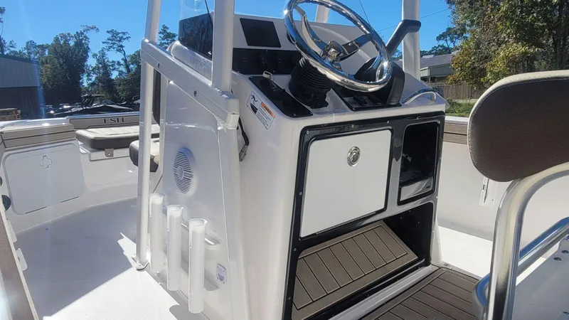 Slide: The Image of Yamaha 195 FSH Sport 2025 - 12