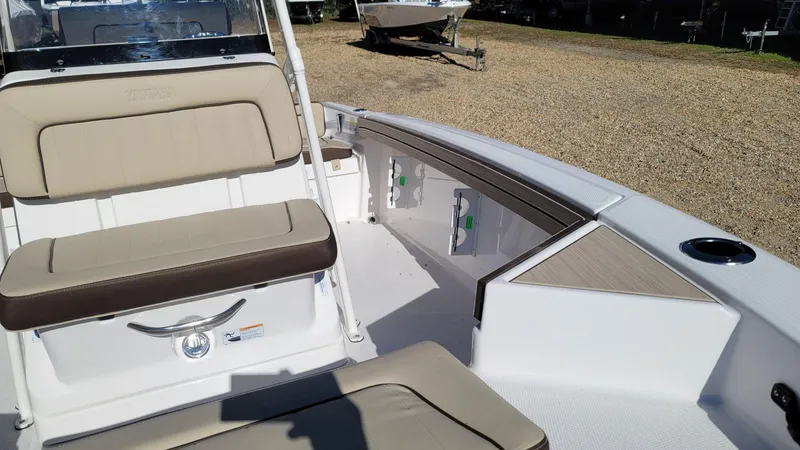 Slide: The Image of Yamaha 195 FSH Sport 2025 - 15