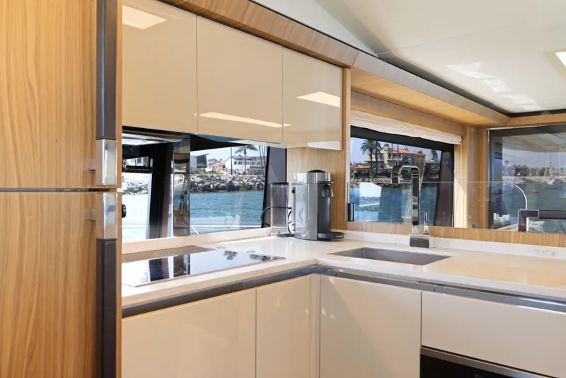 Slide: The Image of Absolute Fly Co Ownership 2015 - 72