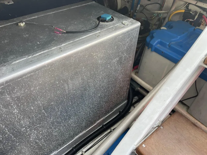 Slide: The Image of Canoe Cove 50 Pilothouse Luxury Yacht 2002 - 54