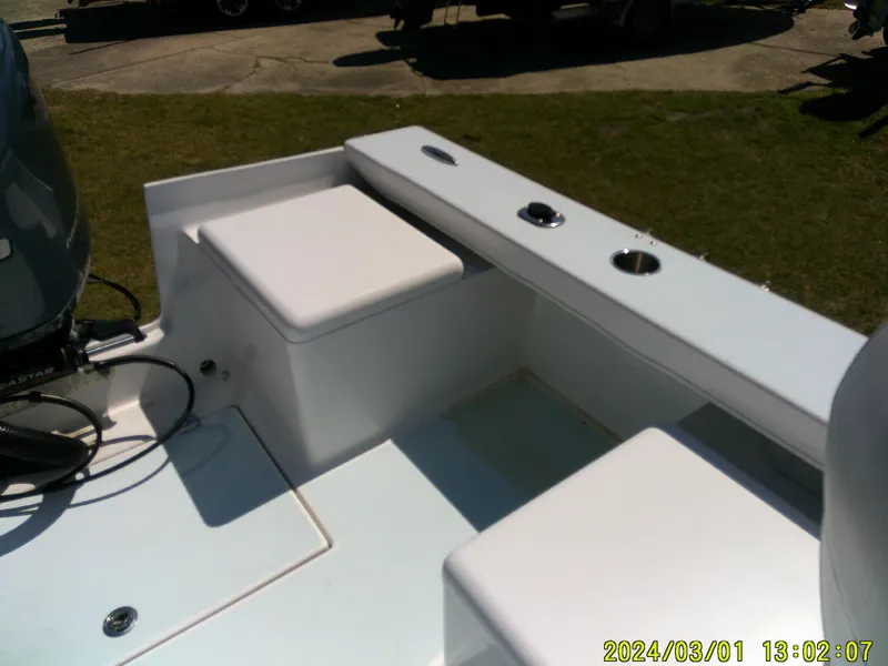 Slide: The Image of 2020 Southern Cross 23 boat interior with seating and cup holders. - 44