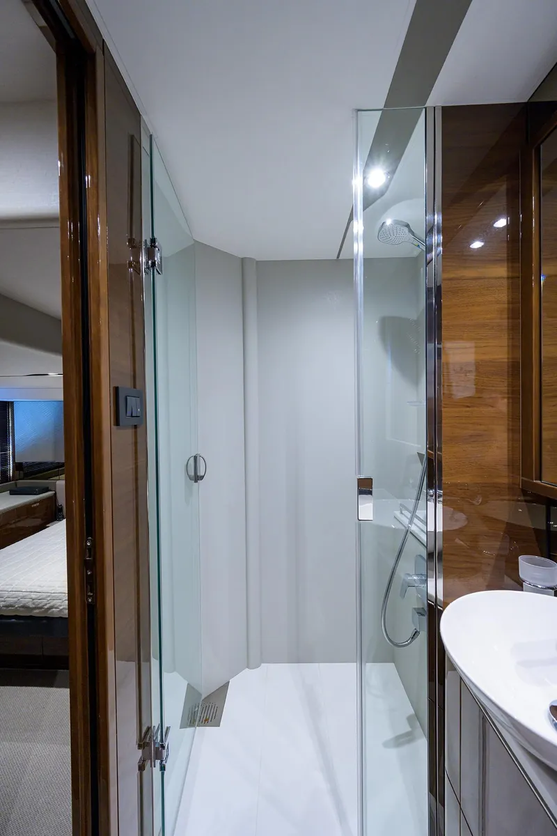 Slide: The Image of Princess 60 SB Mulligan - Master Head - 61