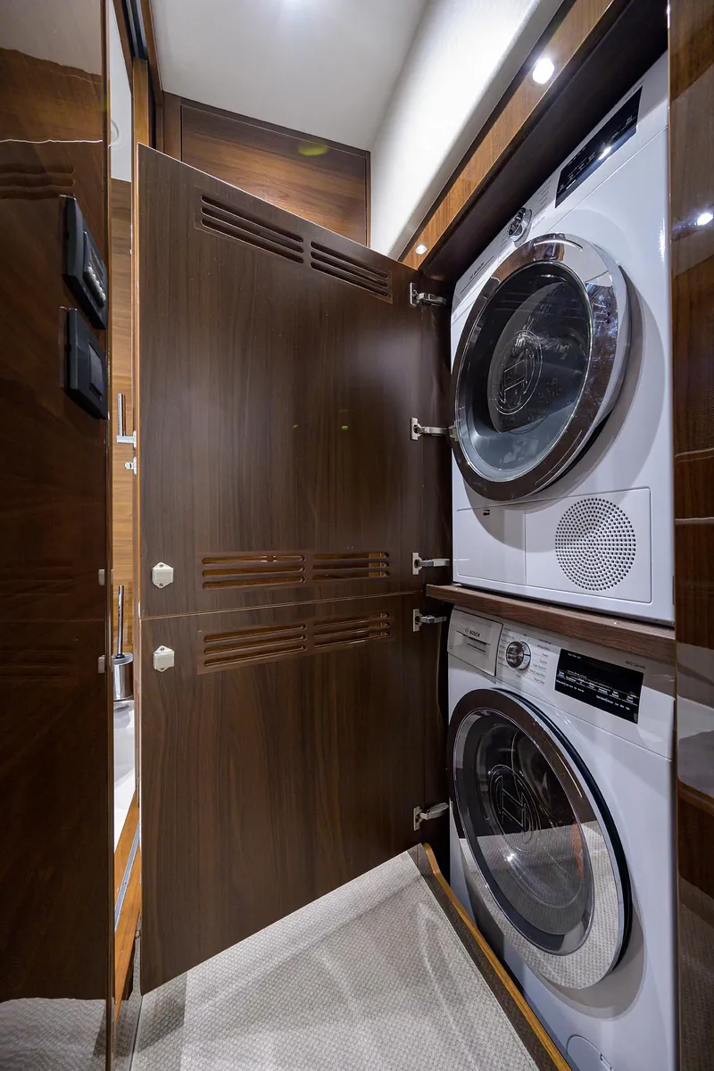 Slide: The Image of Princess 60 SB Mulligan - Laundry - 73