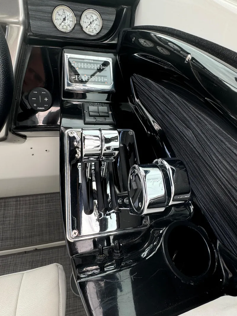 Slide: The Image of Cobalt 360 Express 2005 - 17