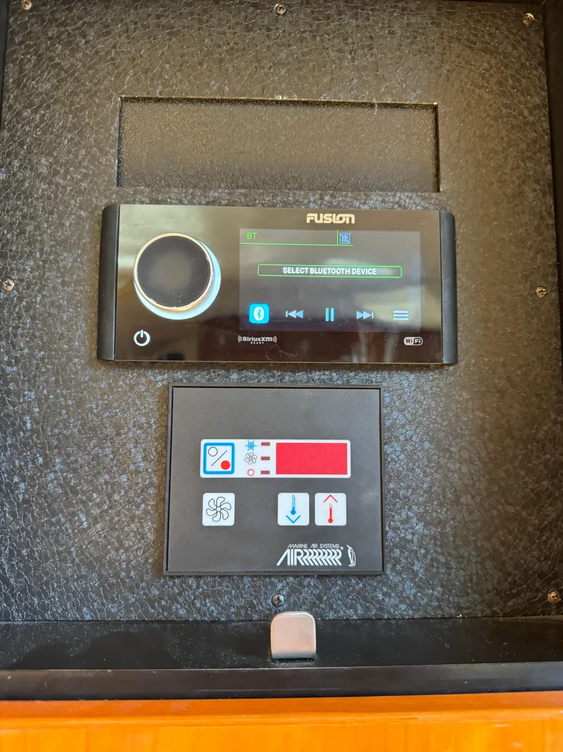 Slide: The Image of Cobalt 360 Express 2005 - 29