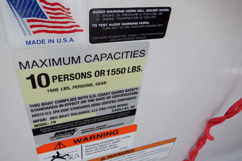 Slide: The Image of Four Winns HD200 2018 - 57