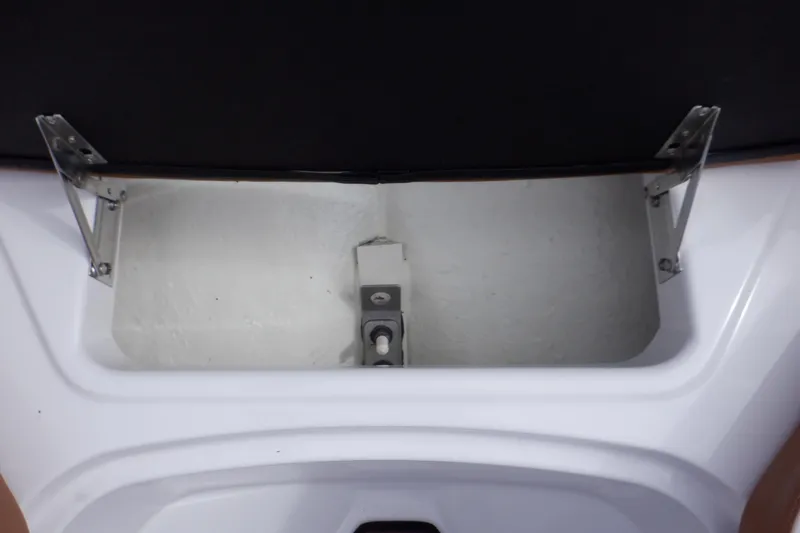 Slide: The Image of Four Winns HD200 2018 - 65