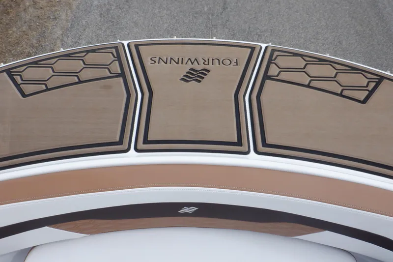 Slide: The Image of Four Winns HD200 2018 - 66