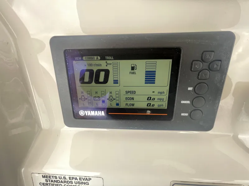Slide: The Image of Yamaha display on 2017 Regulator 23 FS boat showing speed and fuel data. - 24