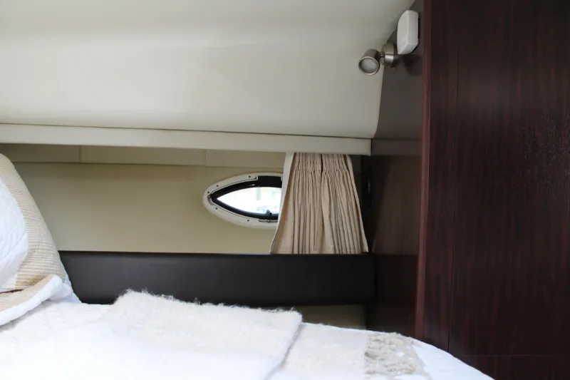 Slide: The Image of Monterey 340 Sport Yacht 2013 - 103