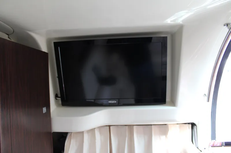 Slide: The Image of Monterey 340 Sport Yacht 2013 - 104