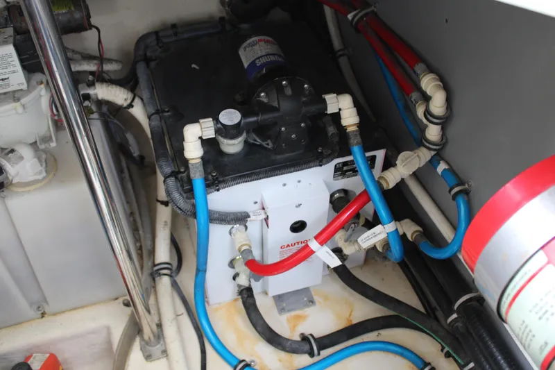 Slide: The Image of Monterey 340 Sport Yacht 2013 - 109