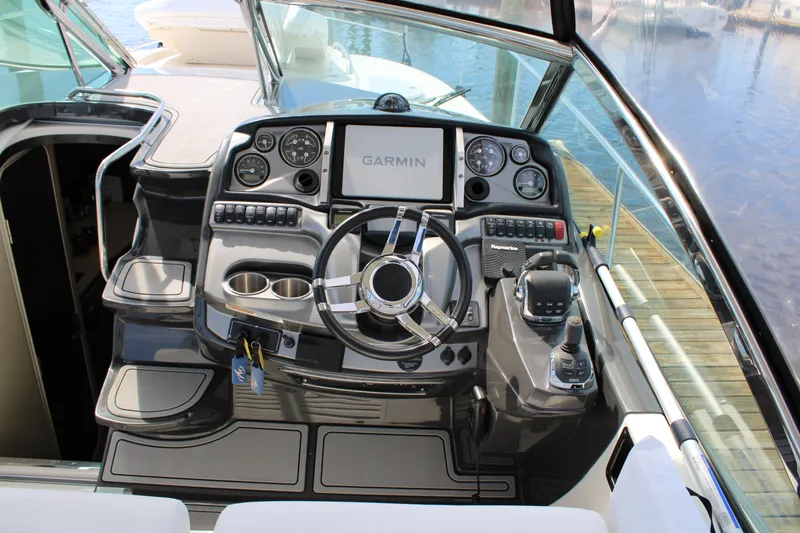 Slide: The Image of Monterey 340 Sport Yacht 2013 - 59